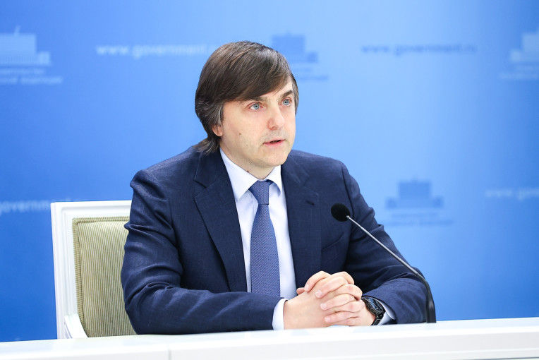 Брифинг Министра просвещения РФ Сергея Кравцова по итогам 2024/25 учебного года Брифинг Министра просвещения РФ Сергея Кравцова по итогам 2024/25 учебного года.